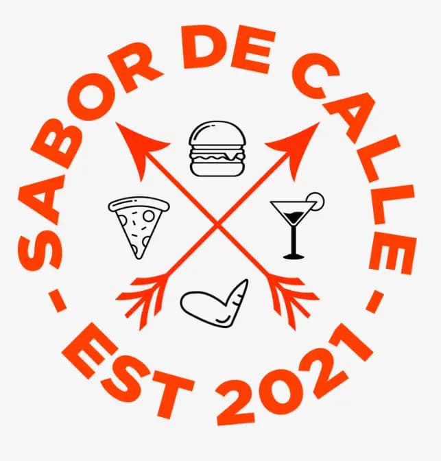 Plato de tacos de birria servido en Sabor de Calle
